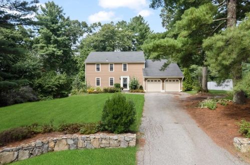 197 Pinecrest Dr, North-Kingstown, RI 02852 exterior