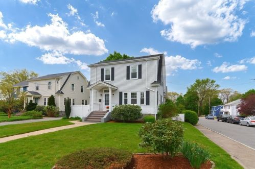 488 Baker St, Roxbury-Xing, MA 02132 exterior