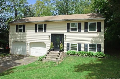 25 Mapleridge Dr, Torrington, CT 06790 exterior