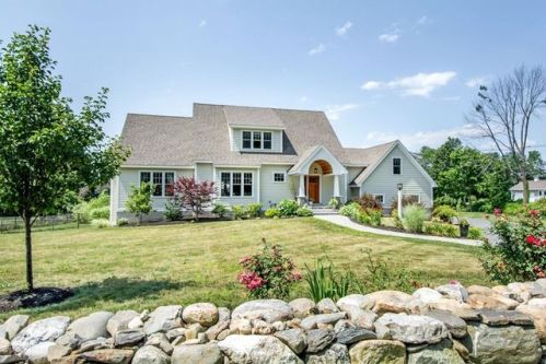 700 Osgood St, North-Andover, MA 01845 exterior