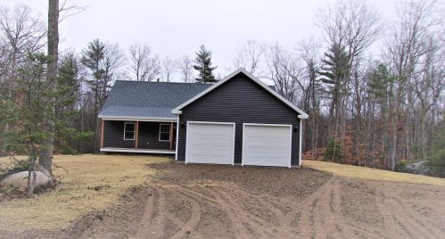 58 Rolling Brook Rd, Raymond, ME 04071 exterior