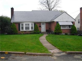 15 Park Ln, Waterbury, CT 06710 exterior