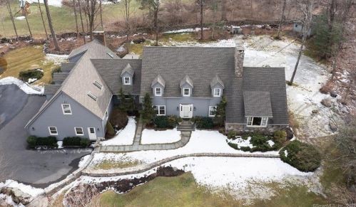 28 Lost Mine Pl, Ridgefield, CT 06877 exterior