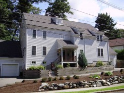 1174 Chestnut St, Newton, MA 02465 exterior