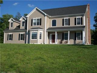 2 Owl Hollow Ln, Deep River, CT 06419 exterior