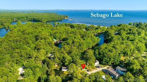 39 Hawthorne Rd, Naples, ME 04055 exterior