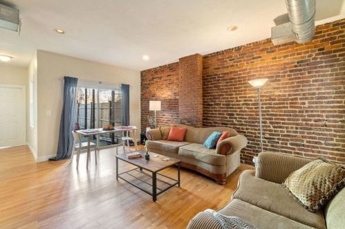 176 Princeton St, Roxbury-Xing, MA 02128 exterior