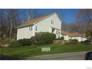 294 Aspetuck Trl, Huntington, CT 06484 exterior