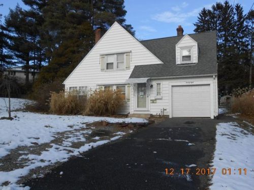 28 Kazbeck St, Springfield, MA 01151 exterior
