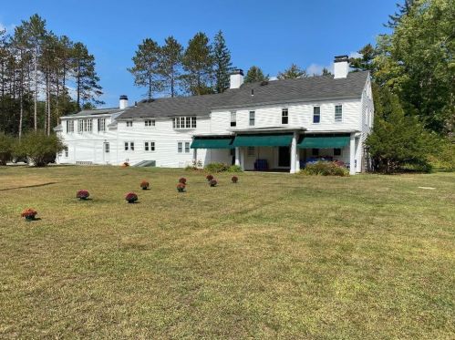 61 Borough Rd, Concord, NH 03303 exterior