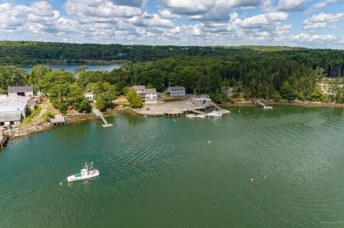 5 Lobster Ln, Harpswell, ME 04079 exterior