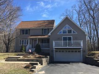 9 Dana Hl, Belchertown, MA 01007 exterior