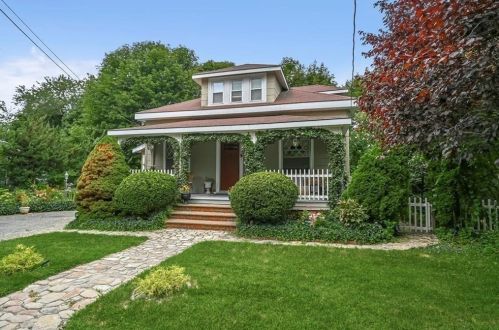 7 Thomas St, Kingston, MA 02364 exterior