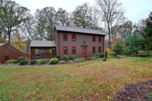 12 Sandy Ln, East Hampton, CT 06447 exterior