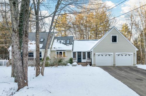 81 Beaver Rd, Strafford, NH 03884 exterior