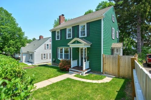 75 Deerfield St, Worcester, MA 01602 exterior