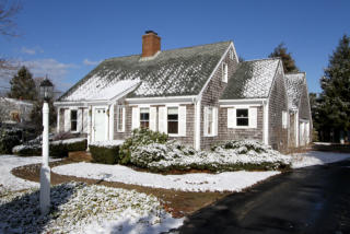 6 Sunrise Ln, Harwich, MA 02645 exterior