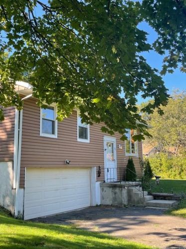 71 Glendale Ave, Middletown, CT 06457 exterior