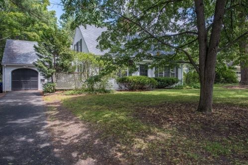 17 Elm St, Amherst, MA 01002 exterior