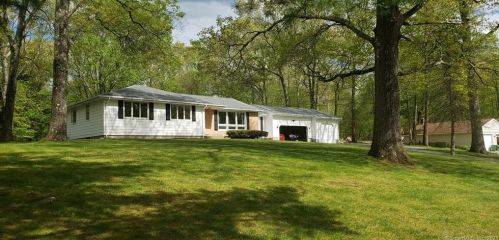 146 Hog Hill Rd, East Hampton, CT 06424 exterior