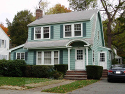 17 Walter St, Newton, MA 02459 exterior