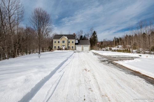 28 Atlantis Dr, Mechanic Falls, ME 04256 exterior
