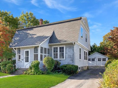 105 Quercus Ave, Chestnut Hill, CT 06226 exterior