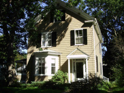 49 Woodbine St, Newton, MA 02466 exterior