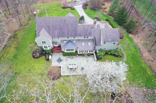 25 Weir Farm Ln, Ridgefield, CT 06877 exterior