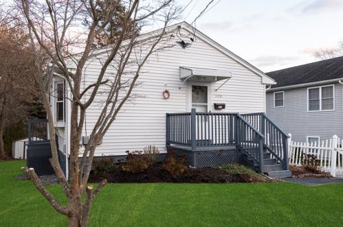 120 Asylum St, Woonsocket, RI 02895 exterior