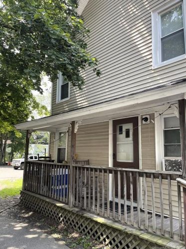 24 Elm St, Enfield, CT 06082 exterior