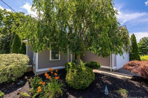 73 Griffin Rd, Wapping, CT 06074 exterior