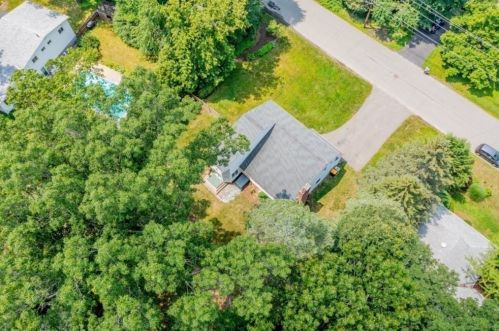 7 Knight Rd, Framingham, MA 01701 exterior