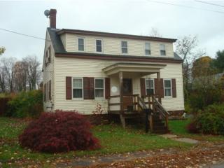 81 Court St, Dover, NH 03820 exterior