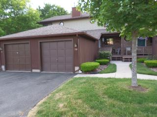 10 Ash Ln, Agawam, MA 01001 exterior