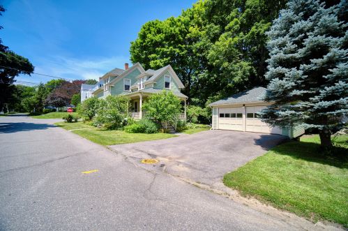 9 Lincoln St, Rockland, ME 04841 exterior