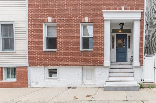 18 Allston St, Roxbury-Xing, MA 02134 exterior