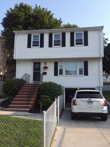 24 4Th St, Medford, MA 02155 exterior