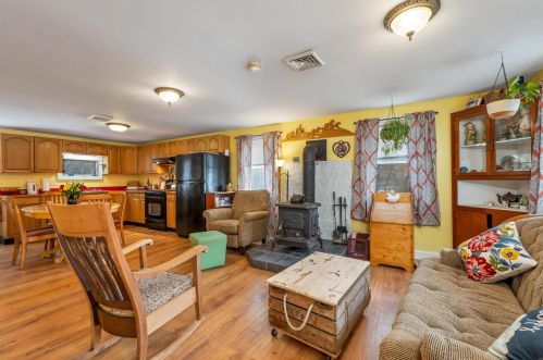 20 Marie Dr, Rumney, NH 03223 exterior