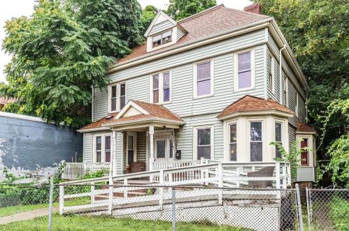 151 Blue Hill Ave, Roxbury-Xing, MA 02119 exterior