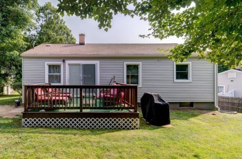 19 Floral Nook, Waterbury, CT 06704 exterior