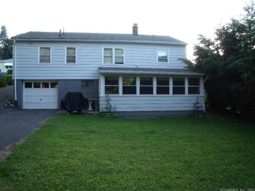 30 Spring Garden Ave, Waterbury, CT 06708 exterior