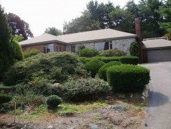 459 Dudley Rd, Newton, MA 02459 exterior