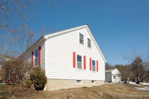 20 Old Dennett Rd, Kittery, ME 03904 exterior