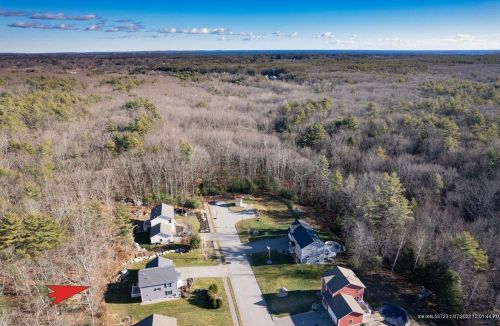 29 Winding Creek Ln, Biddeford, ME 04005 exterior