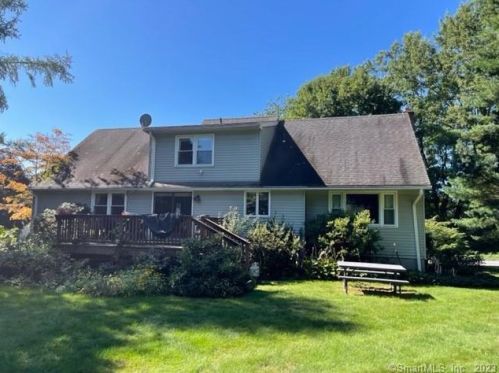 161 Bayberry Trl, Wapping, CT 06074 exterior