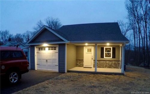 71 Lakeview Hts, Exeter, CT 06249 exterior