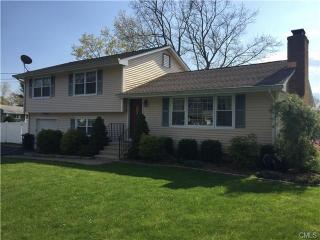 311 Warde Ter, Fairfield, CT 06825 exterior