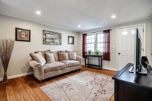 22-22A Colby Dr, Halifax, MA 02338 exterior