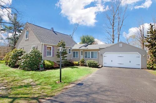 456 Whittemore Rd, Waterbury, CT 06762 exterior